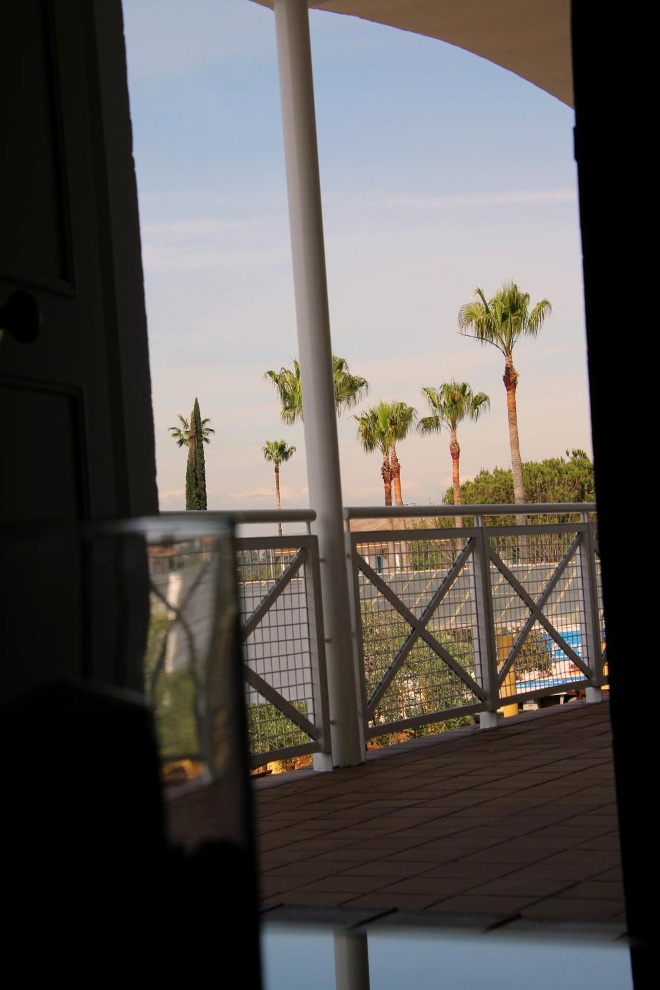 Hospedium Hotel Blu Torre De Sevilla Torre de la Reina Zewnętrze zdjęcie