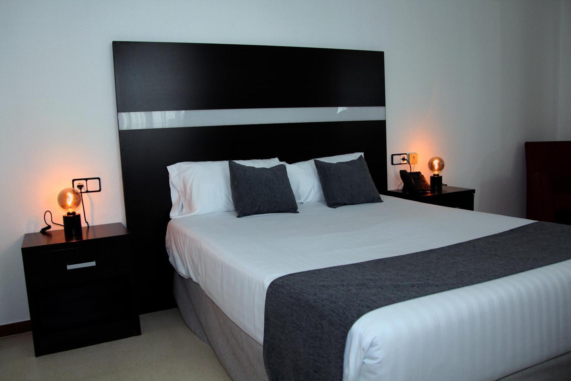 Hospedium Hotel Blu Torre De Sevilla Torre de la Reina Zewnętrze zdjęcie